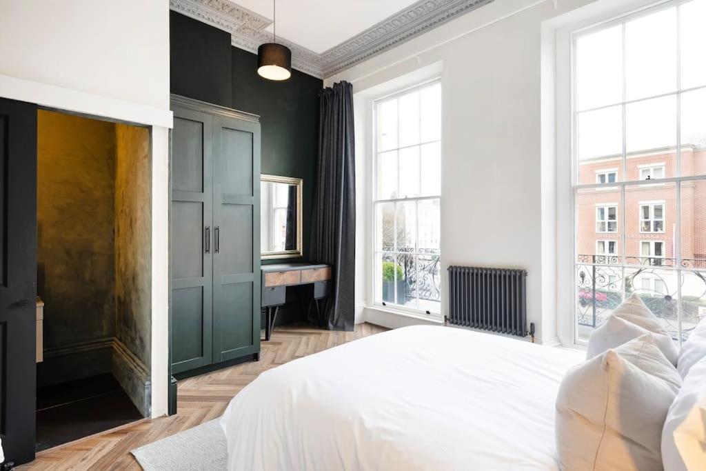 High End Free Parking Wifi Balcony Ensuite Cheltenham Exteriér fotografie