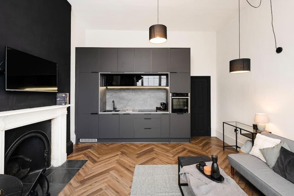 High End Free Parking Wifi Balcony Ensuite Cheltenham Exteriér fotografie