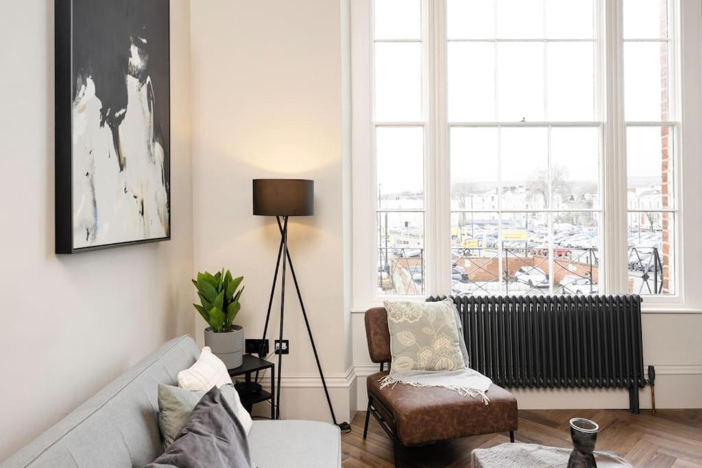 High End Free Parking Wifi Balcony Ensuite Cheltenham Exteriér fotografie